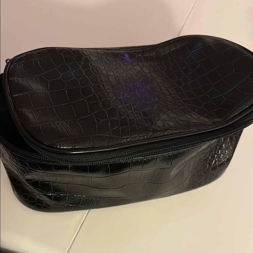 Black Crocodile-Embossed Men's Bag